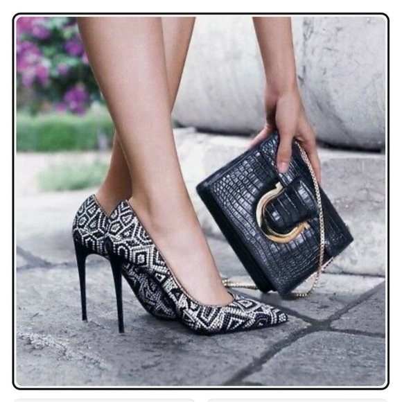 Salvatore Ferragamo shoes - Picture 1 of 8